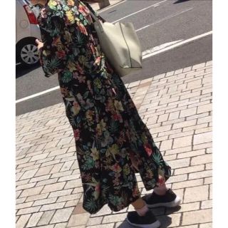 ザラ(ZARA)の専用(ガウンコート)