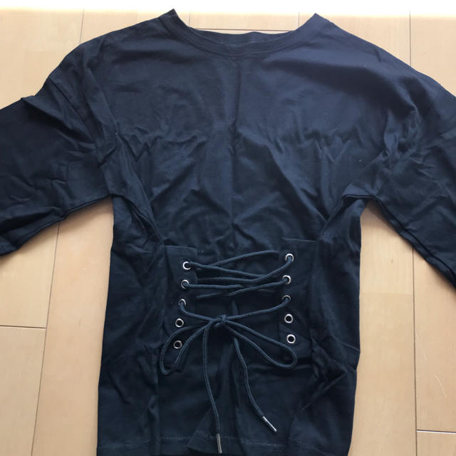 ZARA(ザラ)の新品レースアップTシャツ レディースのトップス(Tシャツ(半袖/袖なし))の商品写真