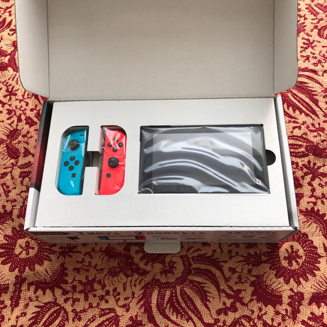 Nintendo Switch(ニンテンドースイッチ)の【新品・未使用】ニンテンドースイッチ Nintendo Switch ネオン エンタメ/ホビーのゲームソフト/ゲーム機本体(家庭用ゲーム機本体)の商品写真