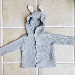 ベビーギャップ(babyGAP)の美品✨ウサギさんニット💕70(その他)