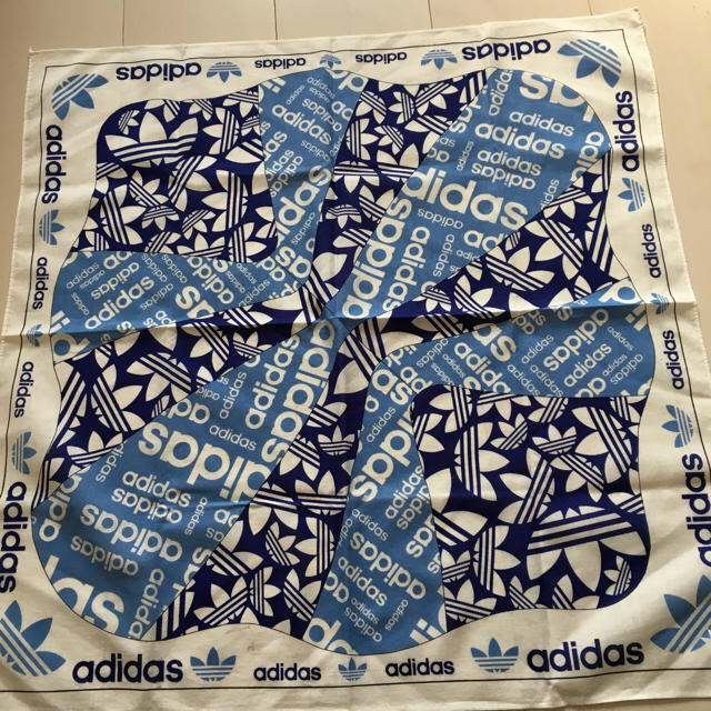 adidas(アディダス)のアディダス  バンダナ レディースのファッション小物(バンダナ/スカーフ)の商品写真