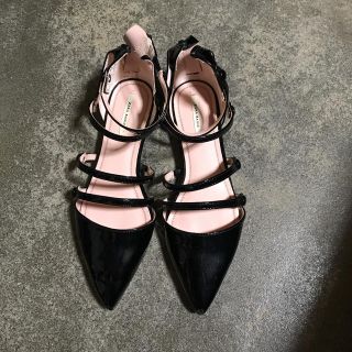 ザラ(ZARA)のザラベーシック多重ストラップフラットシューズ(バレエシューズ)