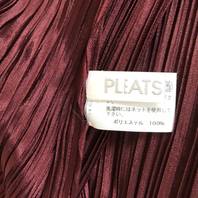 PLEATS PLEASE ISSEY MIYAKE(プリーツプリーズイッセイミヤケ)のPLEATS PLEASE プリーツプリーズ ストール 美品 レディースのファッション小物(ストール/パシュミナ)の商品写真