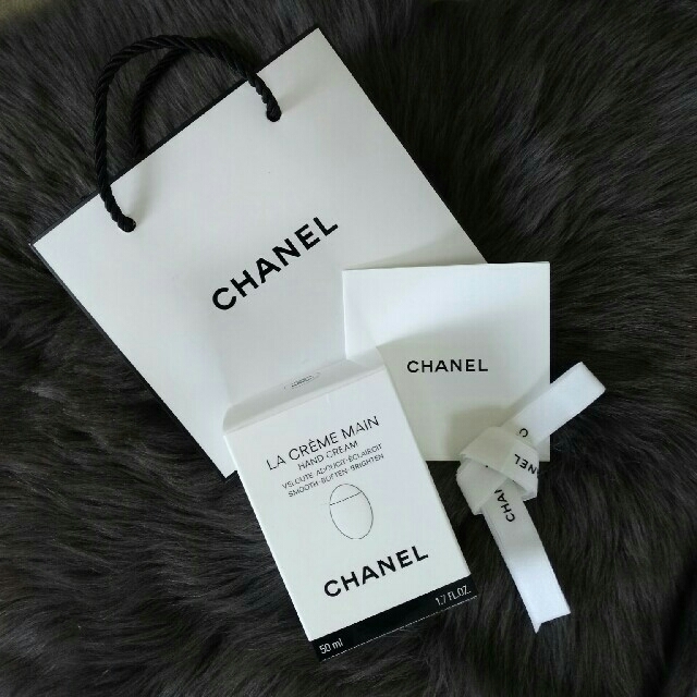 CHANEL(シャネル)のシャネルCHANEL ラクレームマン LA CREME MAIN ハンドクリーム コスメ/美容のボディケア(ハンドクリーム)の商品写真