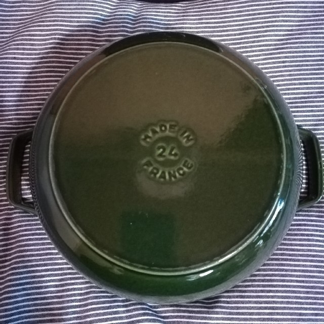 STAUB フレンチルースター24cm☆バジルグリーン☆wa-nabeL20cm STAUB フレンチルースター24cm☆バジルグリーン☆wa-nabeL20cm