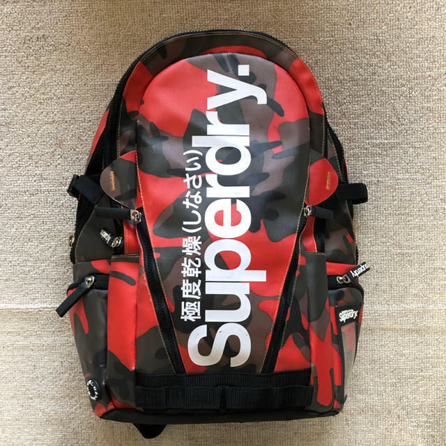 Superdry. 極度乾燥（しなさい）リュック