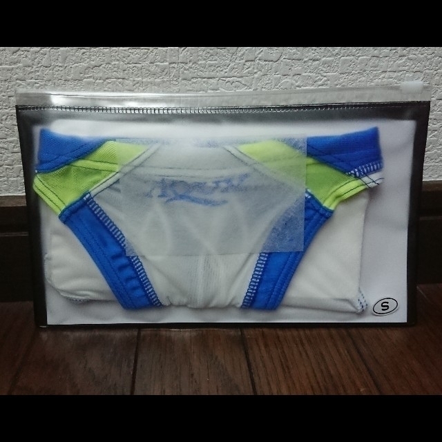 AQUX 水着 競パン Sサイズ （ポストカード付き）【新品・未開封】 メンズの水着/浴衣(水着)の商品写真