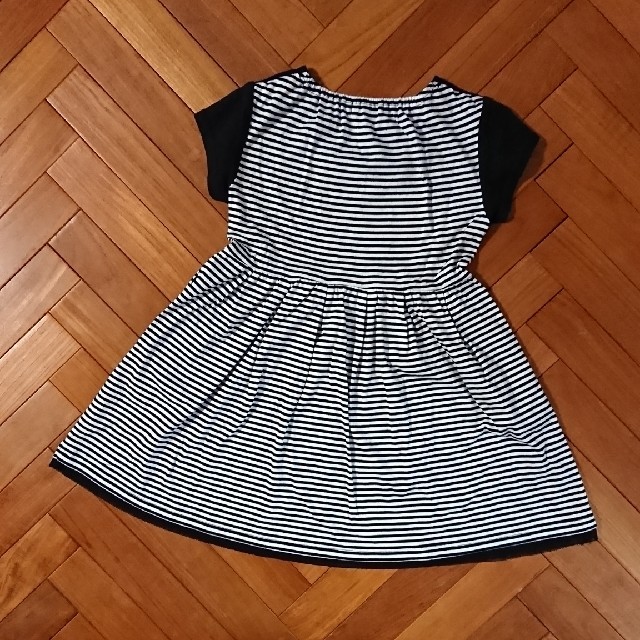 BeBe(ベベ)の【専用】BeBe 半袖ワンピース 120 キッズ/ベビー/マタニティのキッズ服女の子用(90cm~)(ワンピース)の商品写真