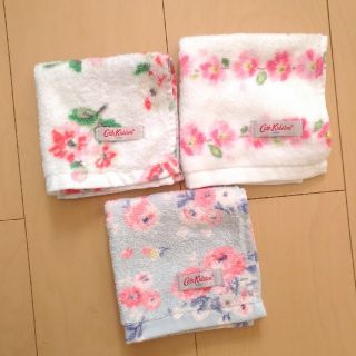 キャスキッドソン(Cath Kidston)のハンドタオル3枚セット(ハンカチ)