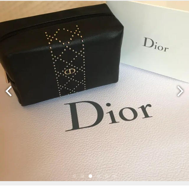 Christian Dior(クリスチャンディオール)の新品非売品★Dior★ディオール ポーチ 黒 ゴールド スタッズ付 レディースのファッション小物(ポーチ)の商品写真