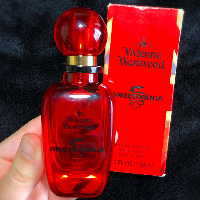 Vivienne Westwood(ヴィヴィアンウエストウッド)のVivienneWestwood 香水アングロマニア・オードパルファム最終値下げ コスメ/美容の香水(香水(女性用))の商品写真