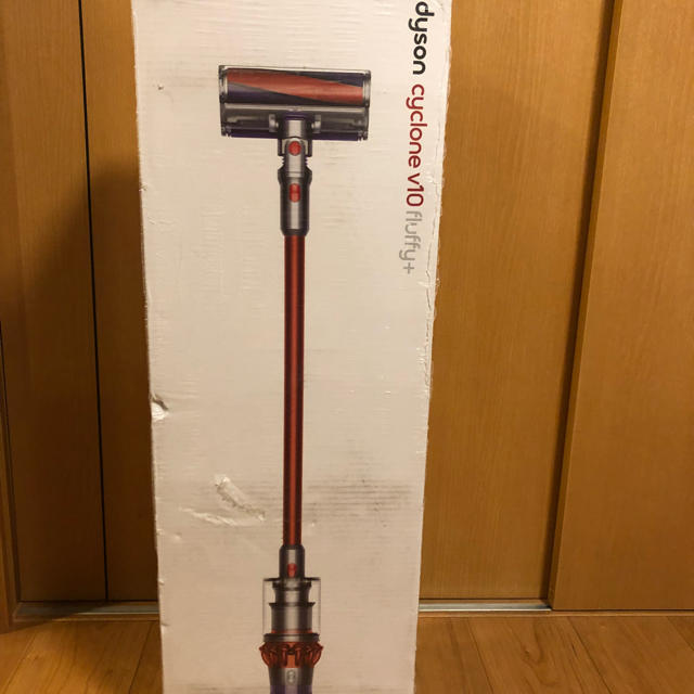 Dyson(ダイソン)の本日限定値下げ 新品未開封 ダイソン dyson V10 fluffy＋ プラス スマホ/家電/カメラの生活家電(掃除機)の商品写真