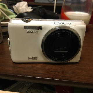 カシオ(CASIO)のCASIO デジタルカメラ EXILIM EX-ZR20 ホワイト(コンパクトデジタルカメラ)