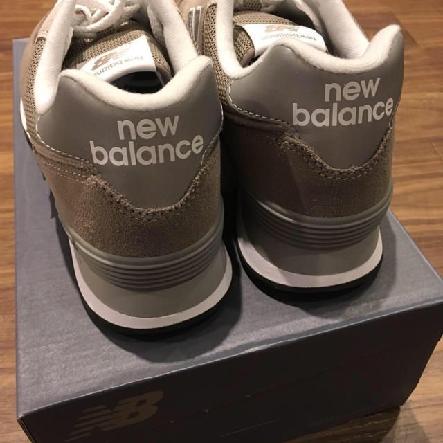 New Balance(ニューバランス)の箱なし新品ニューバランス  ML574  23cm レディースの靴/シューズ(スニーカー)の商品写真