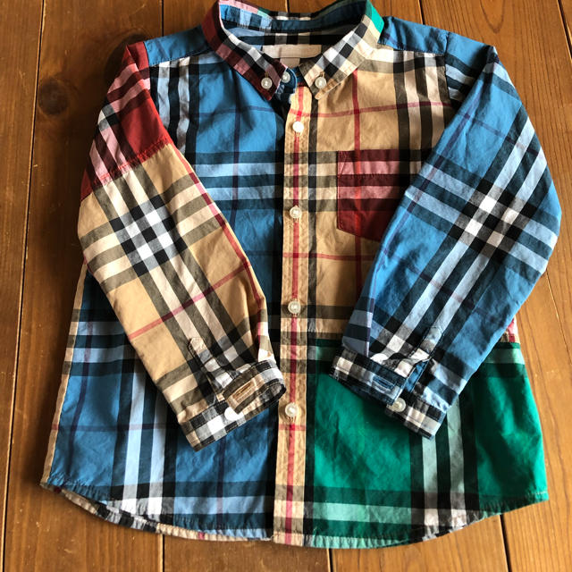 BURBERRY(バーバリー)のBURBERRY チェックシャツ キッズ/ベビー/マタニティのキッズ服男の子用(90cm~)(カーディガン)の商品写真