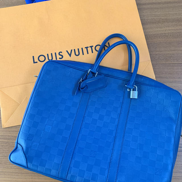 LOUIS VUITTON(ルイヴィトン)の☆最 終 値 下 げ ルイヴィトン 美品バック メンズのバッグ(ビジネスバッグ)の商品写真