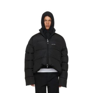 BALENCIAGA(ダウンジャケット ・ ホワイト/白色系)のフリマ BALENCIAGA(ダウンジャケット ・ ホワイト/白色系)のフリマ
