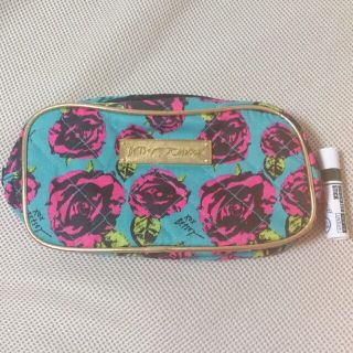 ベッツィジョンソン(BETSEY JOHNSON)のBETSEY JOHNSONポーチ(ポーチ)