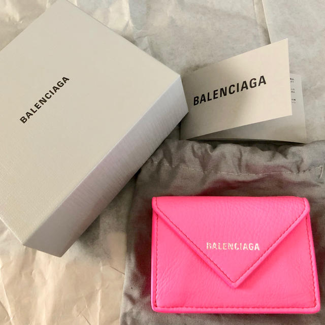 専用 Balenciaga (バレンシアガ) 新色 ピンク ウォレット