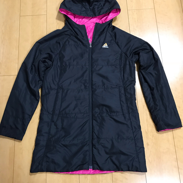 adidas(アディダス)のadidasアディダス ダウンコート リバーシブル 女 Ｓ 150 160 キッズ/ベビー/マタニティのキッズ服女の子用(90cm~)(コート)の商品写真