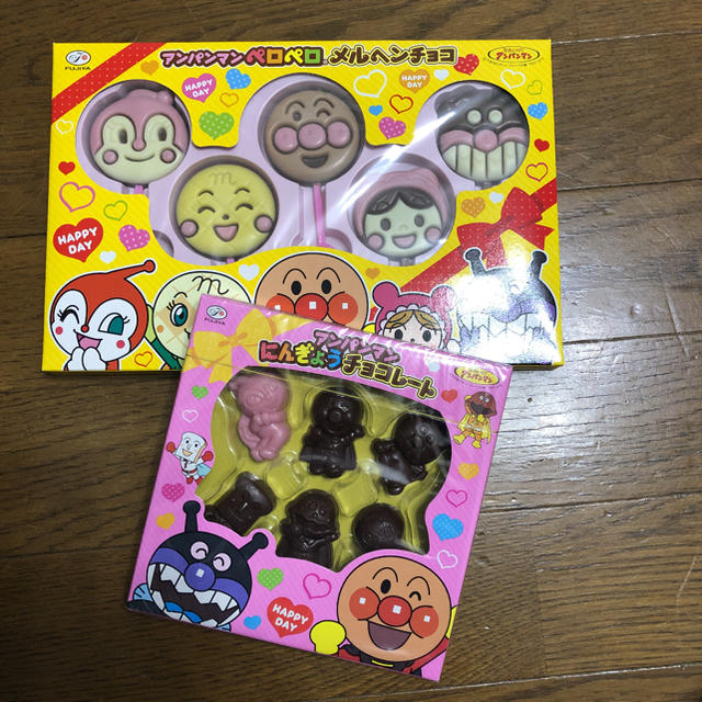 アンパンマン(アンパンマン)のアンパンマン  ペロペロ  メルヘン チョコレート にんぎょう 食品/飲料/酒の食品(菓子/デザート)の商品写真