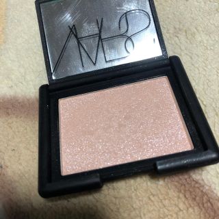 ナーズ(NARS)のハイライト(フェイスカラー)