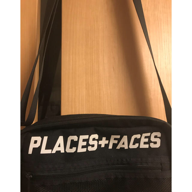Supreme(シュプリーム)のplaces+ faces ショルダーバッグ ブラック メンズのバッグ(ショルダーバッグ)の商品写真