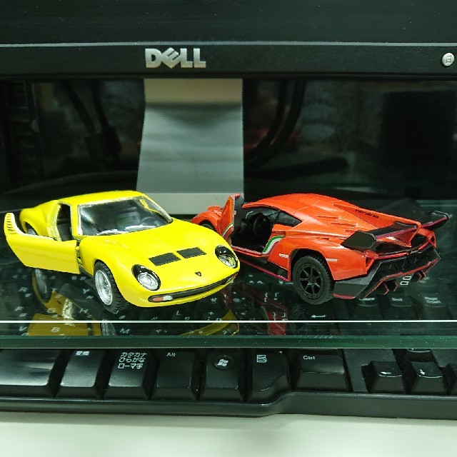 ランボルギーニ 2台セット エンタメ/ホビーのおもちゃ/ぬいぐるみ(ミニカー)の商品写真
