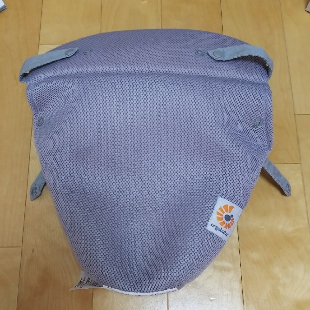 Ergobaby(エルゴベビー)の【hana様専用】エルゴ インサートIII
クールエアー メッシュ
グレー キッズ/ベビー/マタニティの外出/移動用品(抱っこひも/おんぶひも)の商品写真