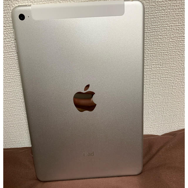 Apple(アップル)のipad mini 4 64GB シルバー スマホ/家電/カメラのPC/タブレット(タブレット)の商品写真