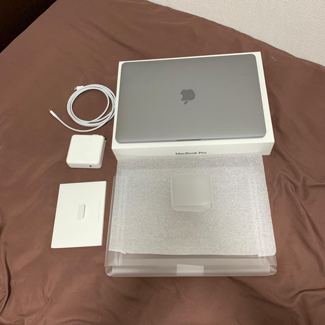 macbook pro タッチバー 1TB