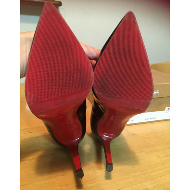 Christian Louboutin(クリスチャンルブタン)のクリスチャンルブタン  パテント レザーパンプス ヒール レディースの靴/シューズ(ハイヒール/パンプス)の商品写真