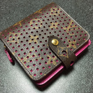 ルイヴィトン(LOUIS VUITTON)の廃盤品‼️財布(財布)