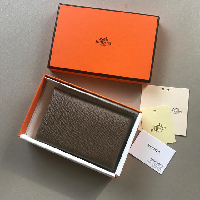 新品★Hermes カルヴィ calvi カードケース 名刺入れ