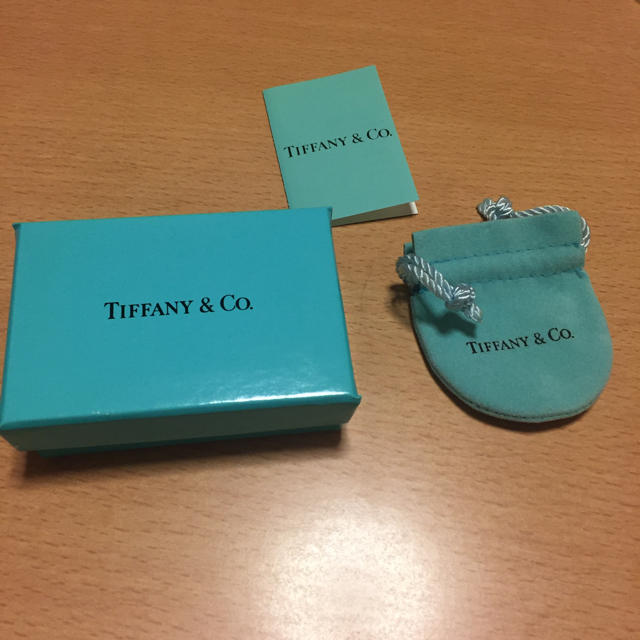 Tiffany & Co.(ティファニー)のTIFFANY & co. ティファニー アクセサリー用 袋のみ レディースのバッグ(ショップ袋)の商品写真