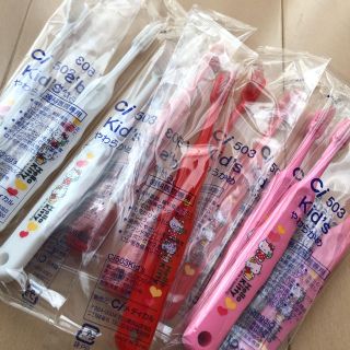 ハローキティ(ハローキティ)の子供用 歯ブラシ １０本セット(歯ブラシ/歯みがき用品)