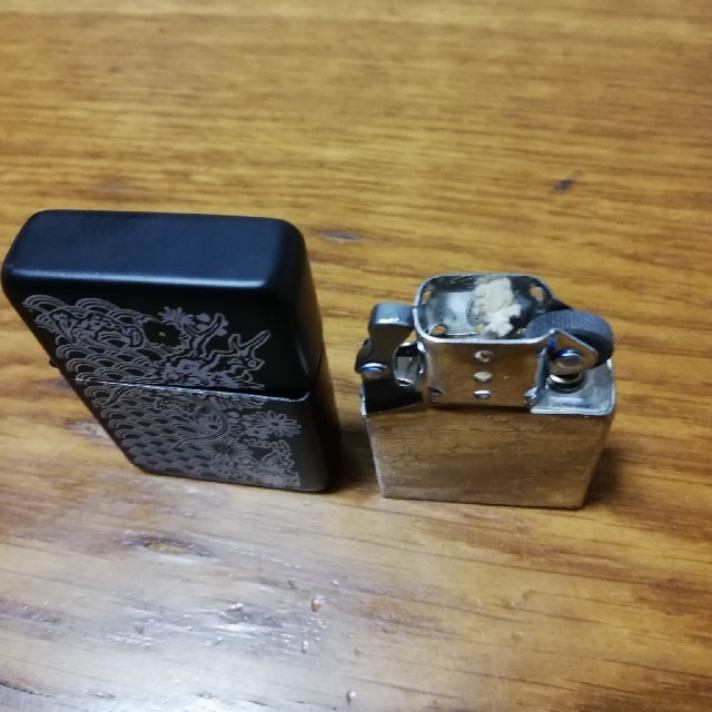 ZIPPO(ジッポー)のオイルライター　ジッポー風 メンズのファッション小物(タバコグッズ)の商品写真