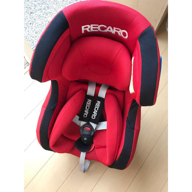 RECARO(レカロ)のレカロ チャイルドシート スタートプラスアイ 赤 キッズ/ベビー/マタニティの外出/移動用品(自動車用チャイルドシート本体)の商品写真