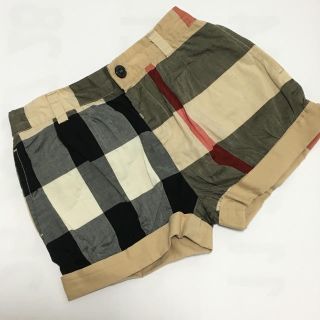 バーバリー(BURBERRY)の【新品 未使用】バーバリー  ショートパンツ 2Y 92(パンツ/スパッツ)