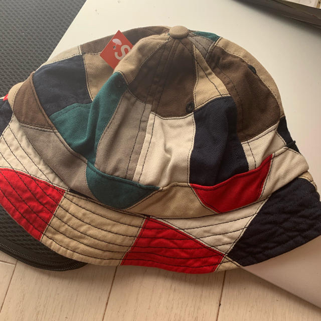 Supreme(シュプリーム)のSupreme Patchwork Bell Hat メンズの帽子(キャップ)の商品写真