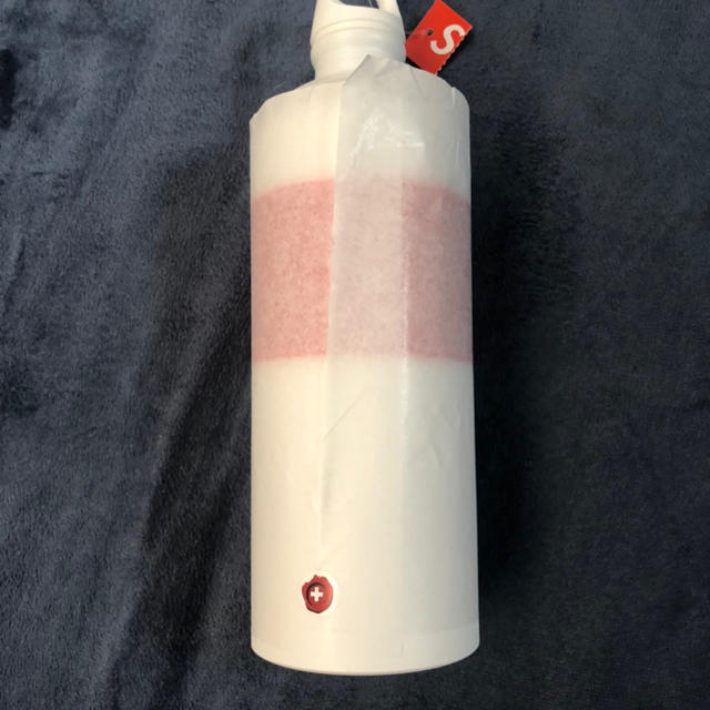 Supreme(シュプリーム)のsupreme sigg cyd 1.0L water bottle2 red メンズのファッション小物(その他)の商品写真