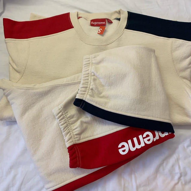 Supreme(シュプリーム)のsupreme Formula Crewneck Sweatpant メンズのトップス(スウェット)の商品写真