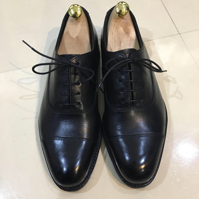 Loake(ローク)のほぼ未使用 LOAKE ローク ストレートチップ  メンズの靴/シューズ(ドレス/ビジネス)の商品写真