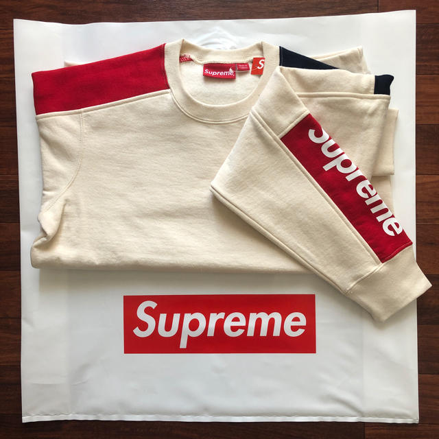 Supreme(シュプリーム)の1番人気の希少サイズ！！ Formula Crewneck クルーネック メンズのトップス(スウェット)の商品写真