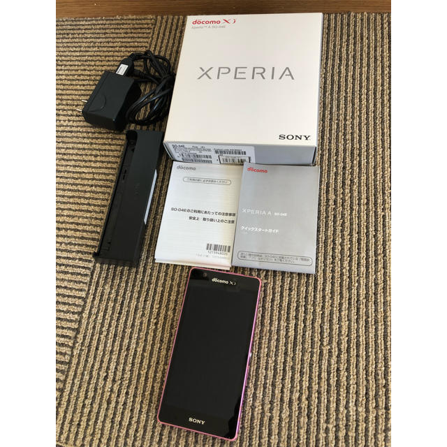 Xperia(エクスペリア)のdocomo Xperia SO－04E スマホ スマホ/家電/カメラのスマートフォン/携帯電話(スマートフォン本体)の商品写真