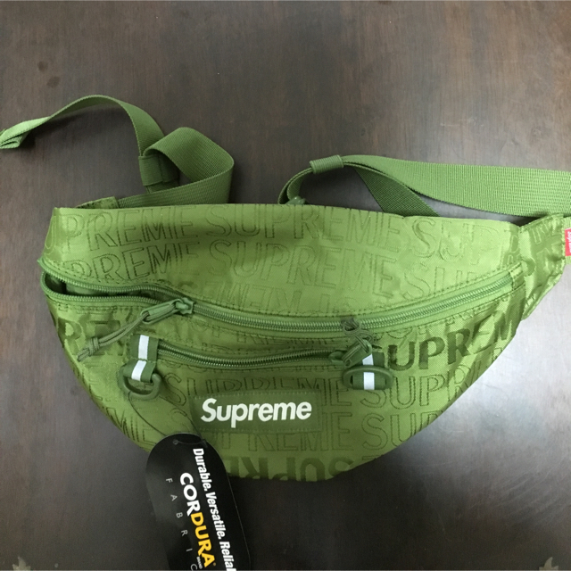 Supreme(シュプリーム)のwaist bag カーキ olieve メンズのバッグ(ボディーバッグ)の商品写真