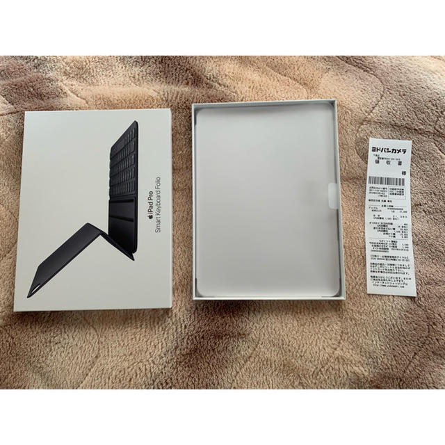 Apple(アップル)のsmart keyboard folio (iPad pro 11インチ) スマホ/家電/カメラのスマホアクセサリー(iPadケース)の商品写真