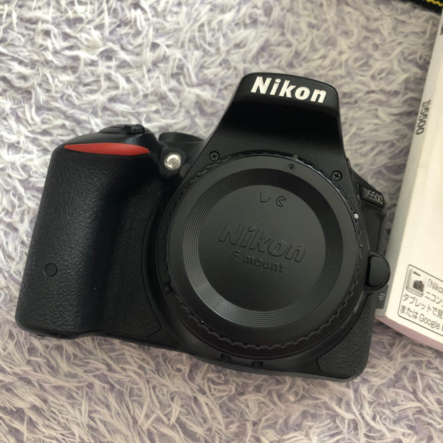 Nikon d5500 ボディとレンズ