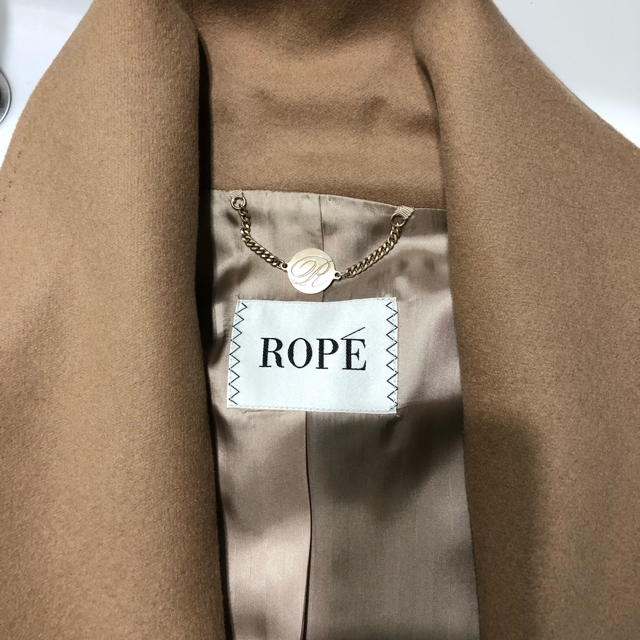 ROPE’(ロペ)のROPE ロングコート キャメル レディースのジャケット/アウター(ロングコート)の商品写真