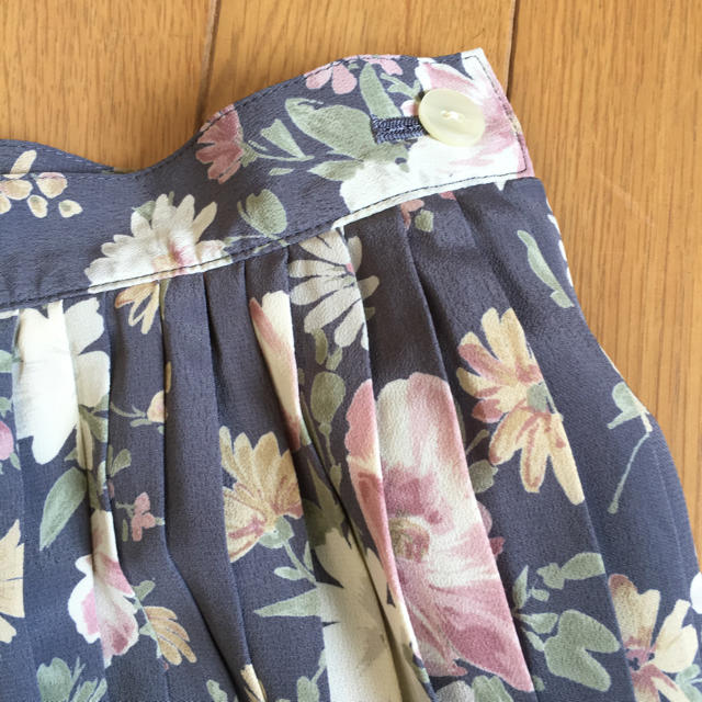 ベルメゾン(ベルメゾン)の花柄プリーツスカート レディースのスカート(ロングスカート)の商品写真